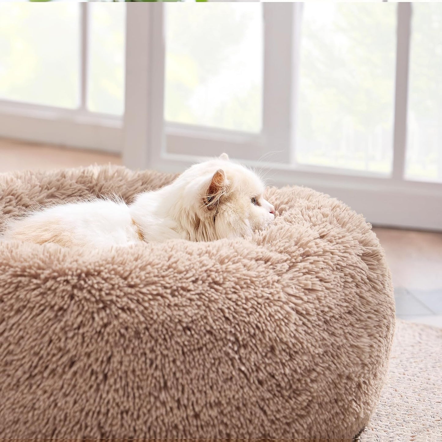 Cozy Camel Calming Cat Bed - Washable 20" Plush Faux Fur Round Bed for Indoor Cats up to 15 lbs - Anti-Slip Design